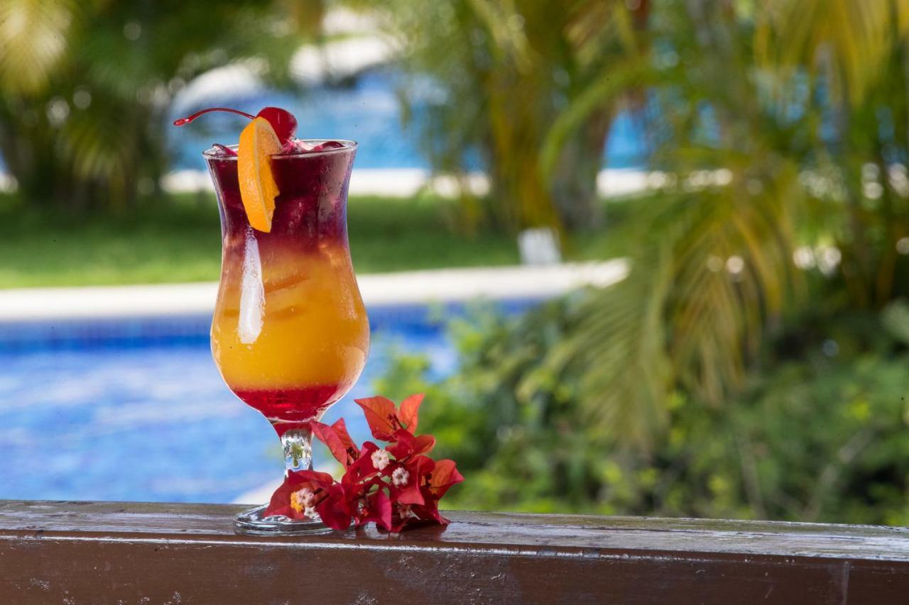 Coronado Luxury Club & Suites ปลายา โกโรนาโด ภายนอก รูปภาพ